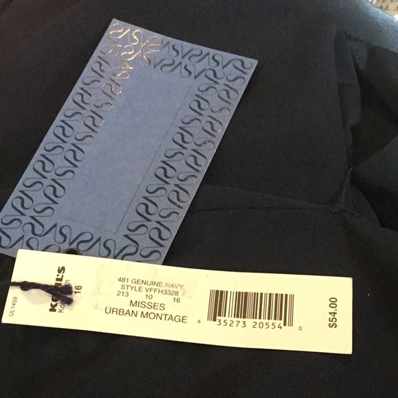 SIMPLY VERA TOP - Picture 12 of 16